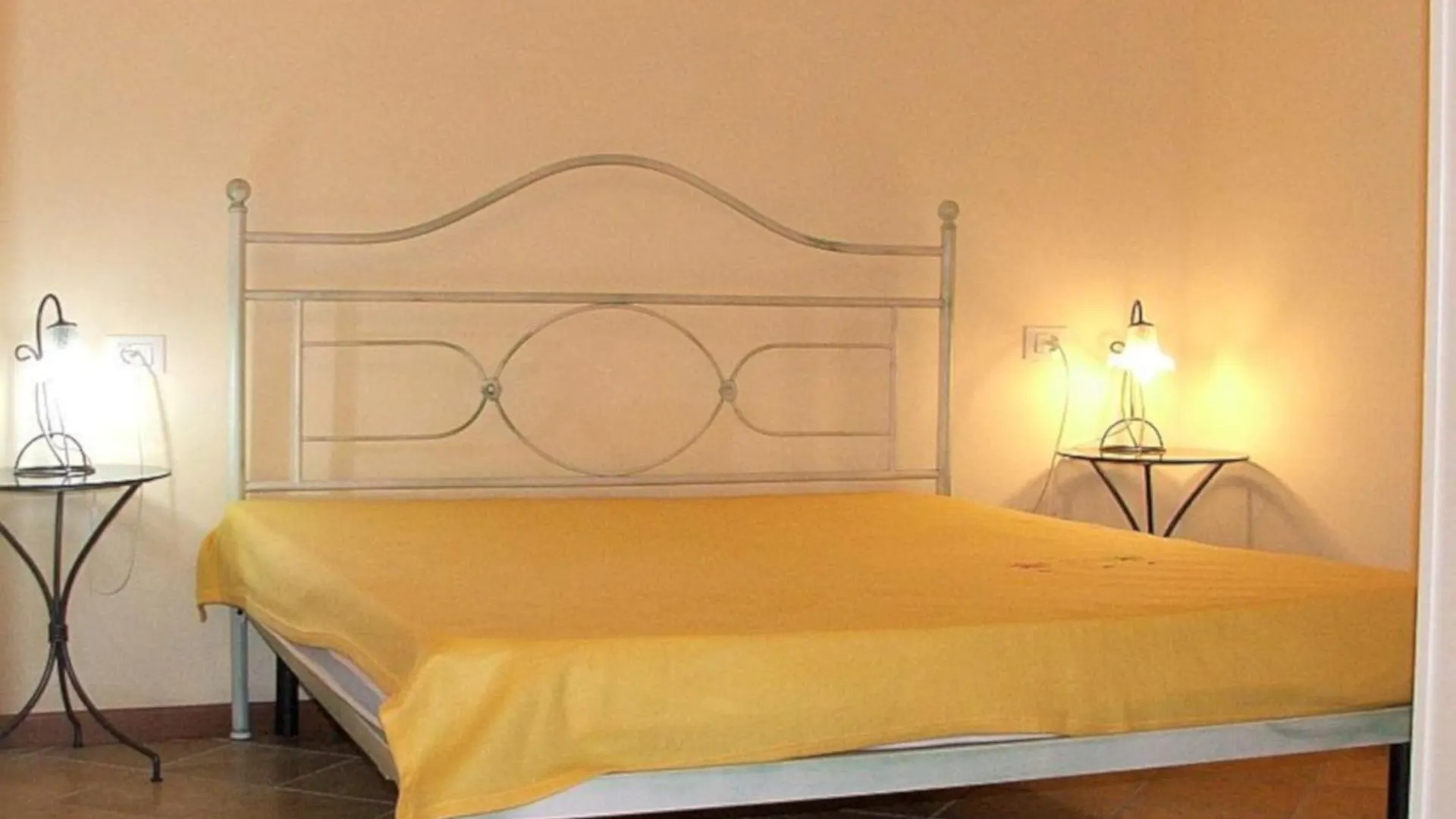 Olzano Ferienhaeuschen Claudio Mit Pool In Tignale 아파트