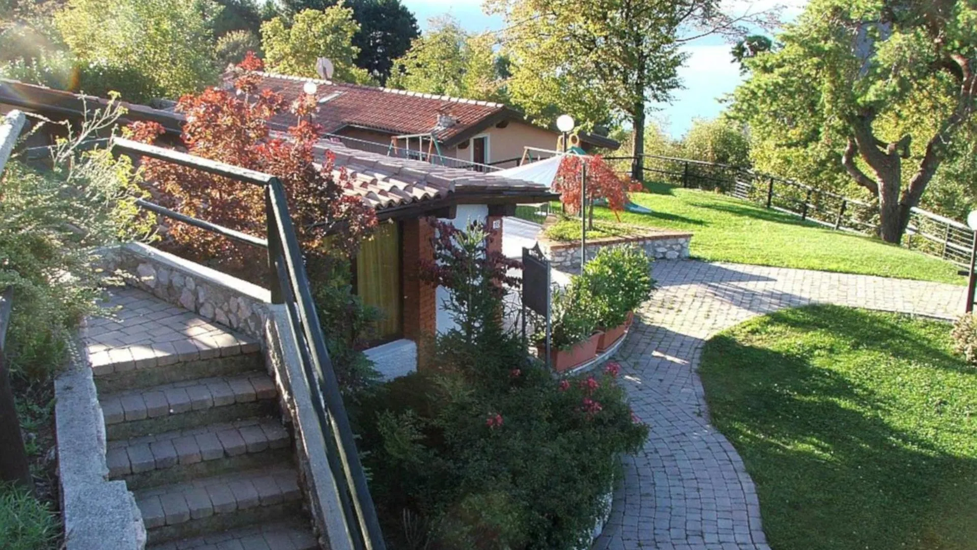 Olzano Ferienhaeuschen Claudio Mit Pool In Tignale 아파트