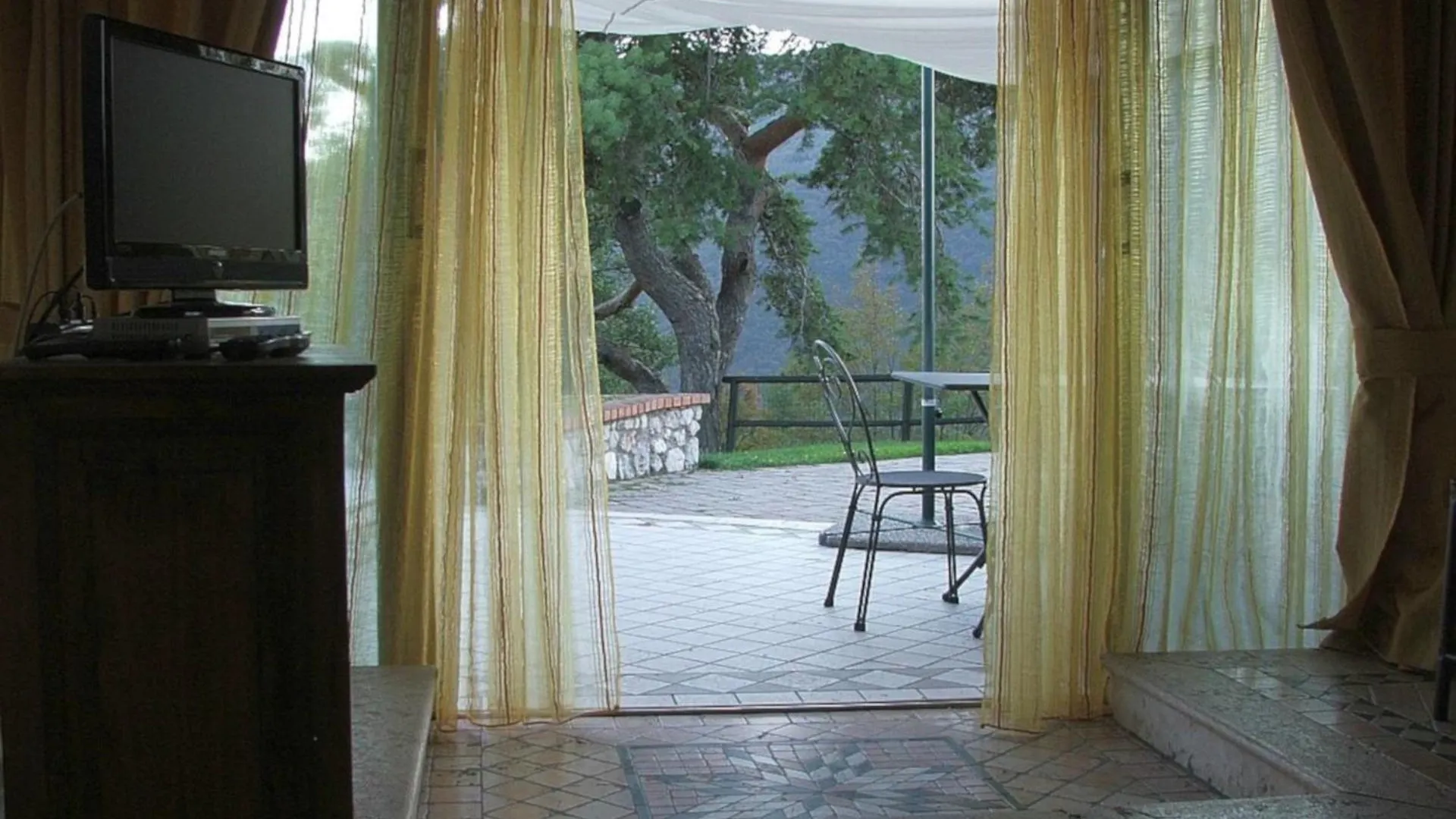 Appartamento Ferienhaeuschen Claudio Mit Pool In Tignale Olzano